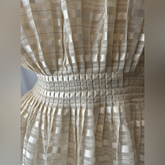 Vintage 80’s Romantic Sheer Cream Blouse with peplum waist and sexy back buttons - Picture 4 of 11